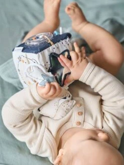 Cube D'activités à Suspendre CÉLESTE Bleu - Vertbaudet -Enfants Jouets Magasin cube dactivites a suspendre celeste 3